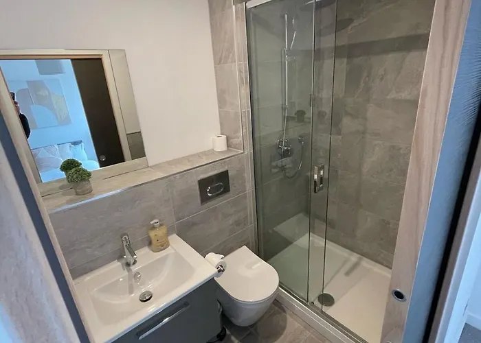 Centre - Parking & Gym - Fast Wifi - Sleeps 8 * York