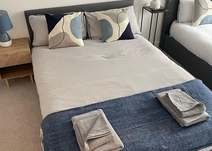 Centre - Parking & Gym - Fast Wifi - Sleeps 8 Lägenhet York