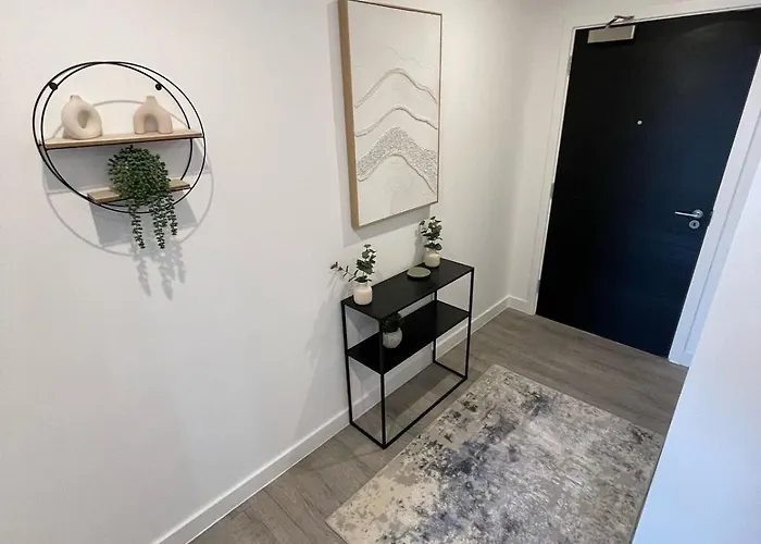 Centre - Parking & Gym - Fast Wifi - Sleeps 8 * York