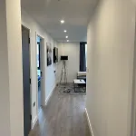 Centre - Parking & Gym - Fast Wifi - Sleeps 8 York