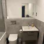 Appartamento Centre - Parking & Gym - Fast Wifi - Sleeps 8 *